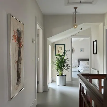 Blue Door Canal House Διαμέρισμα