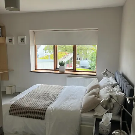 Blue Door Canal House Appartamento Galway