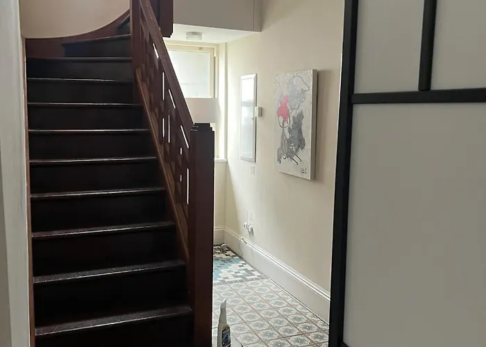 Blue Door Canal House * Galway